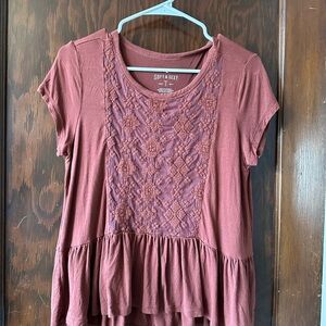Women's Burgundy Top